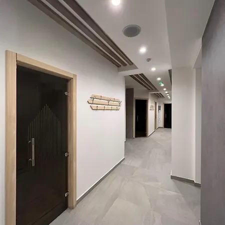 Kruna President Kop *