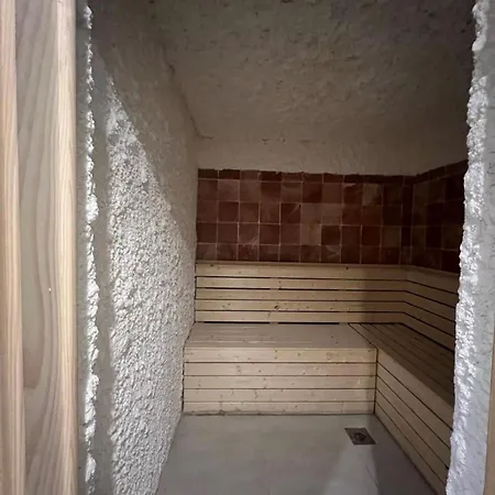 Kruna President Kop *